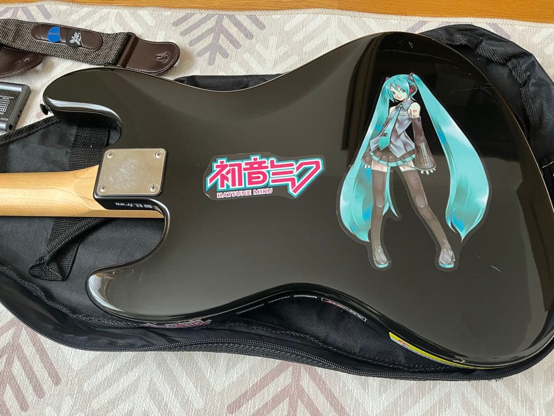 Bacchus Universe Series エレキベース 初音ミク　ジャンク