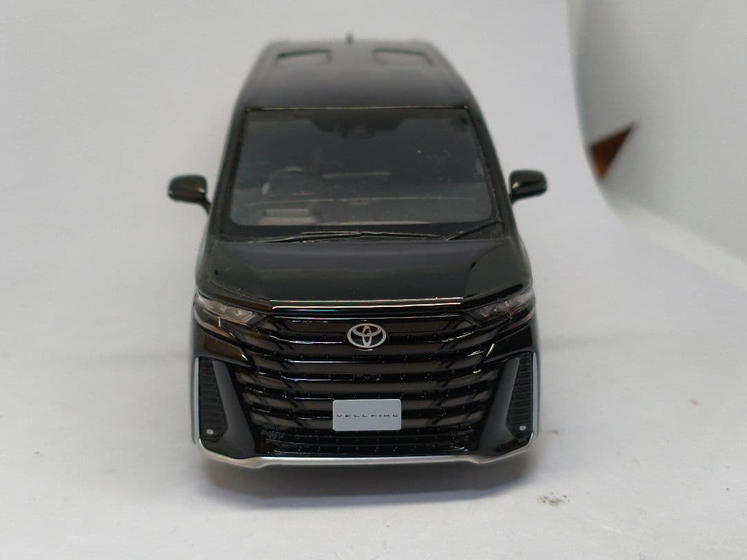 トヨタ ヴェルファイア カラーサンプル ミニカー 1/30 色見本 黒 ブラック