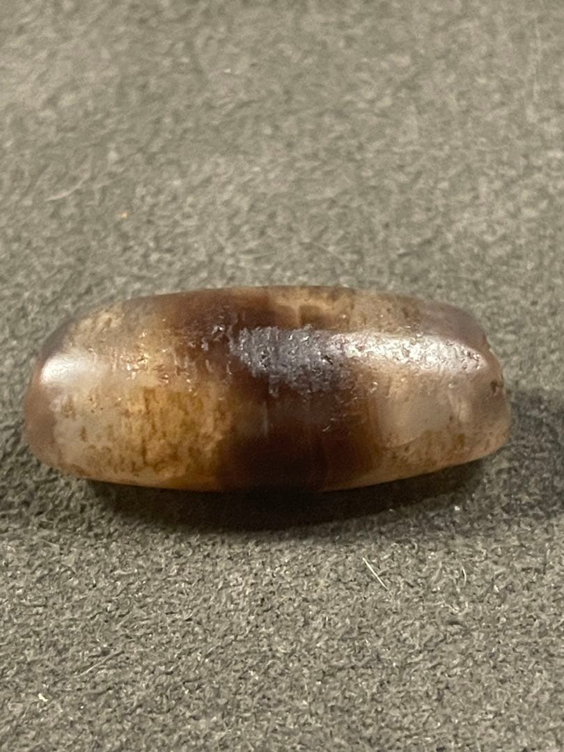マサマサ様　12～18世紀ブータン郊外出土　古代天珠　虎牙天珠　風化
