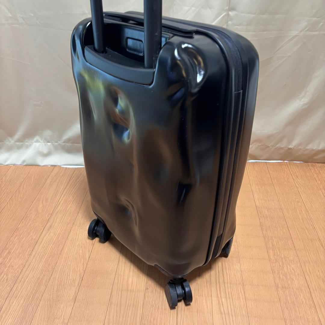 CRASH BAGGAGE スーツケース 40L 機内持込可 軽量 特殊デザイン