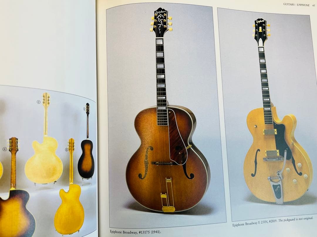 Guitars, the Tsumura Collection / 津村昭