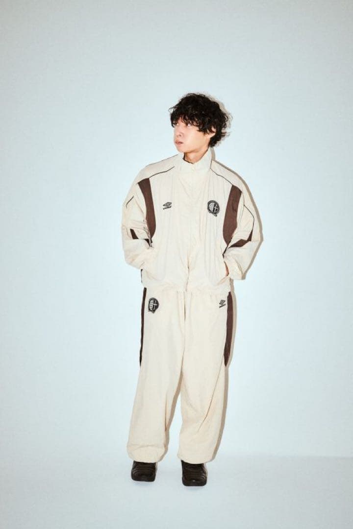 UMBRO × go!go!vanillasナイロントラックパンツ くま