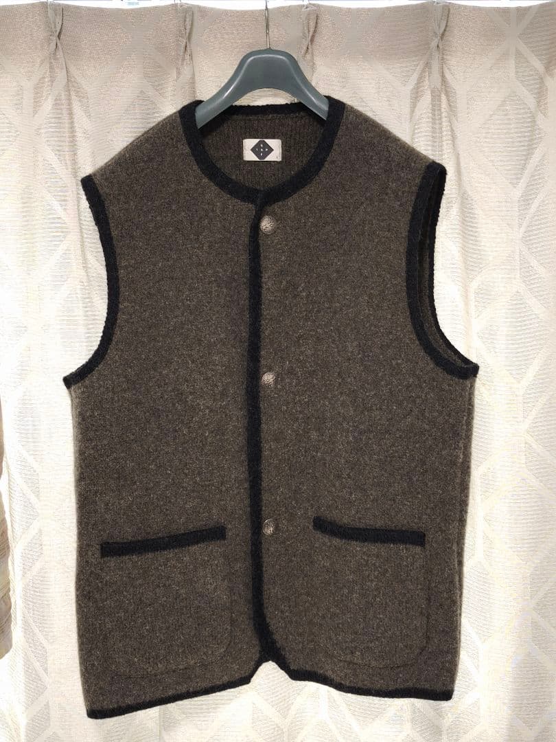 ご*ん様 【STAPF / シュタップ】TYROLEAN VEST