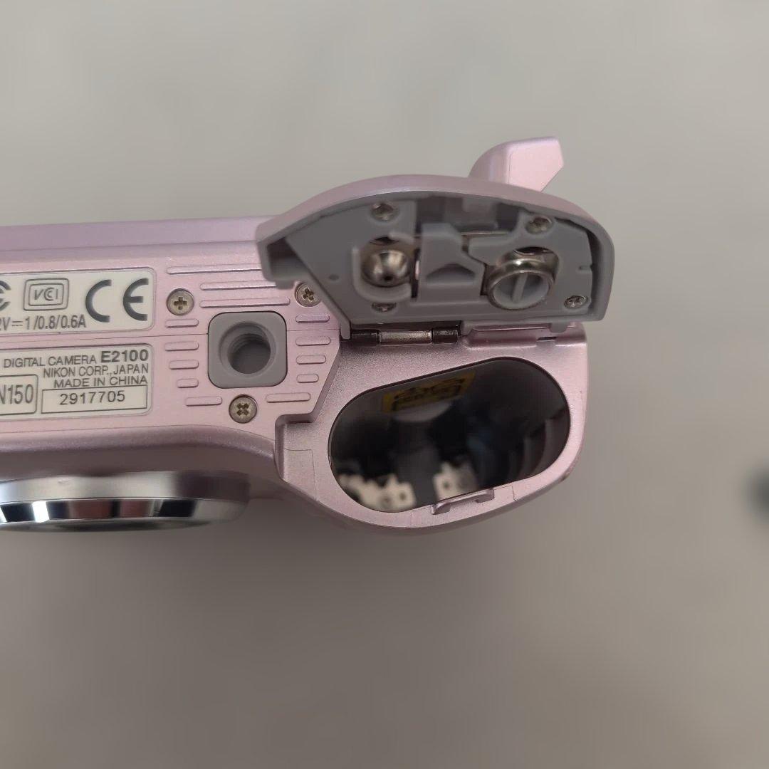 Nikon COOLPIX 2100 ピンク　単三電池2本　動作品
