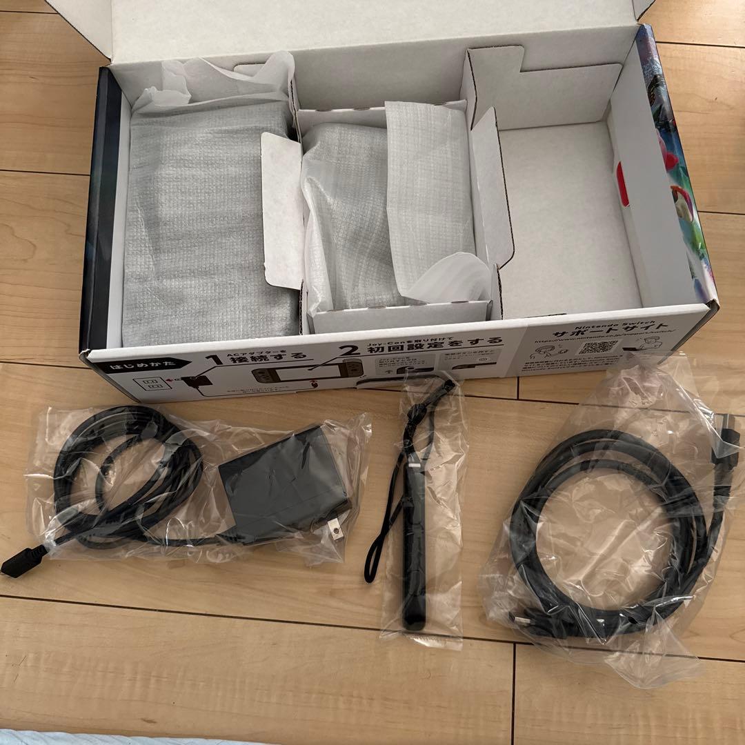 Nintendo Switch スマブラエディション 本体　ジョイコンなし