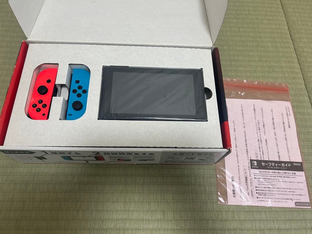 @*様 大*ん様 Nintendo Switch 本体　ネオンブルー/レッド