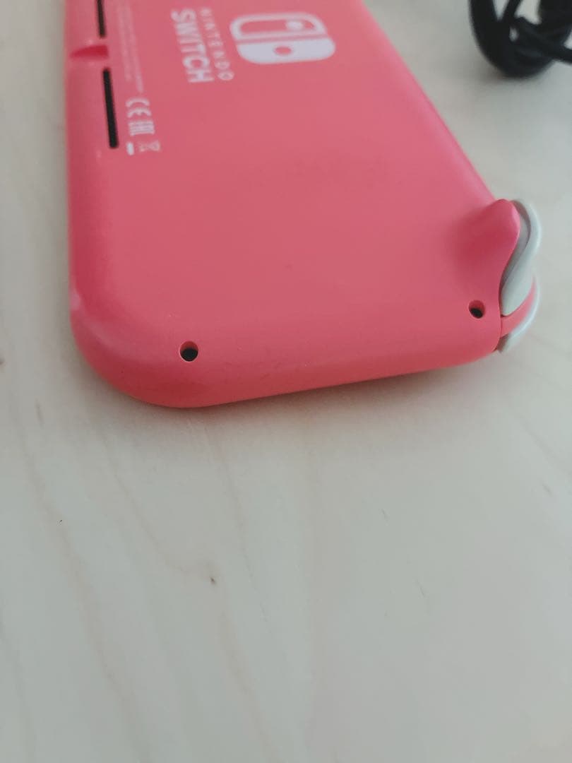 ジャンク品 任天堂Switch Lite コーラル ピンク 本体　スイッチライト