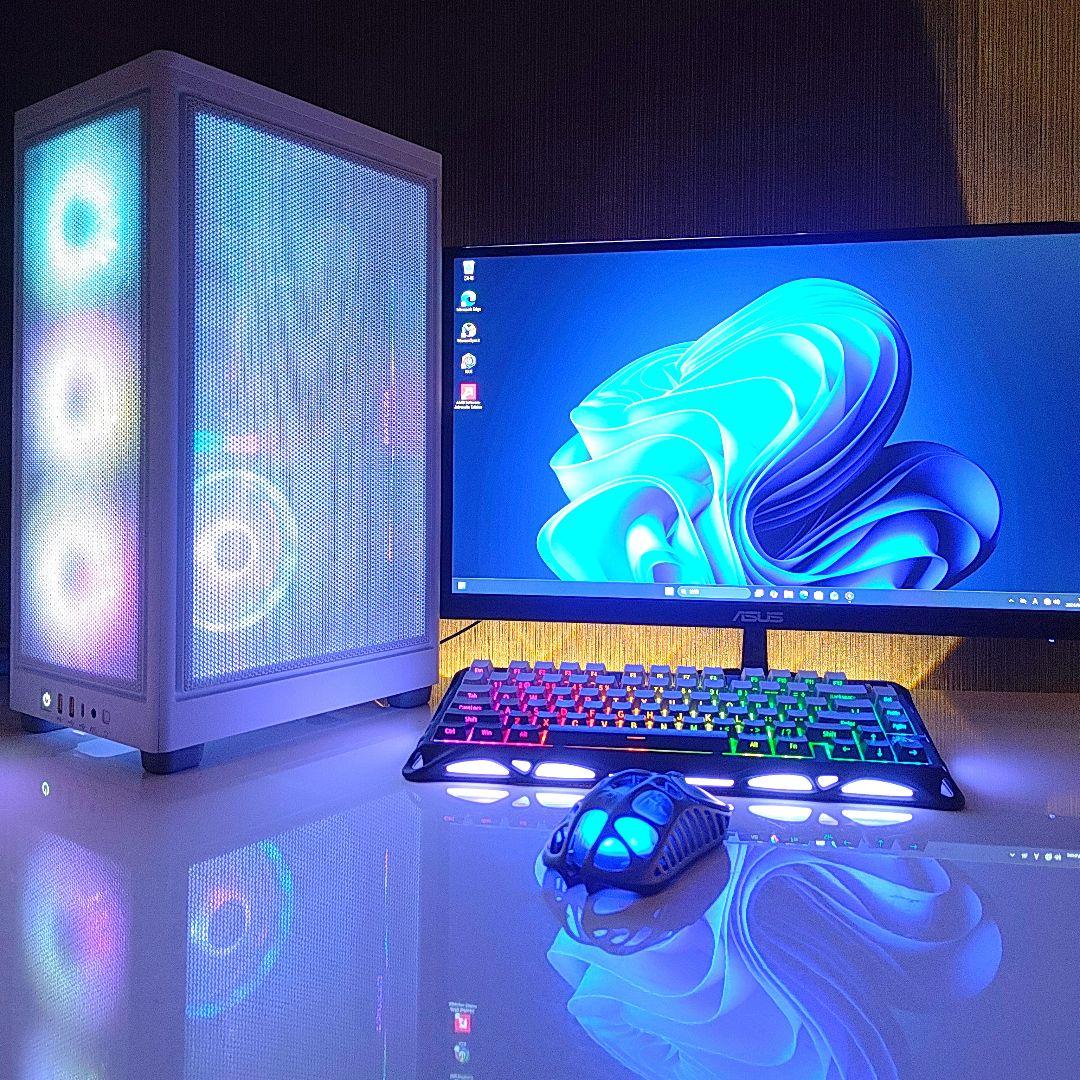 【省スペース 高性能 ゲーミングPC】デスクトップパソコン／白／光る LED