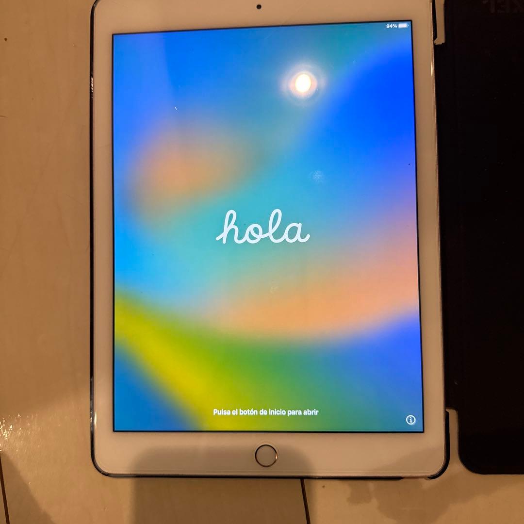 最終値下iPad pro (9.7 128G)2台とApple Pencil1本