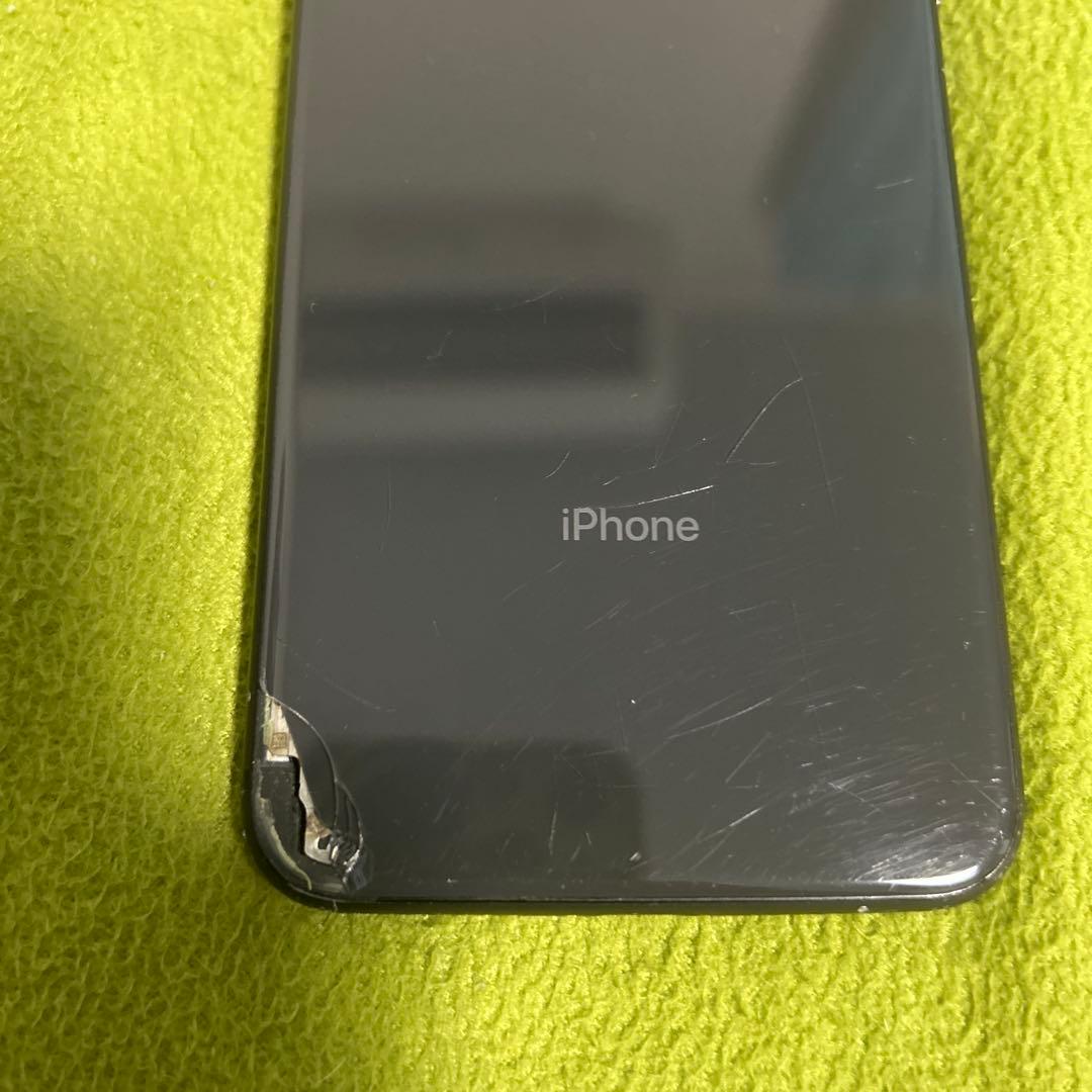 iPhone8plus 256GB 割れあり