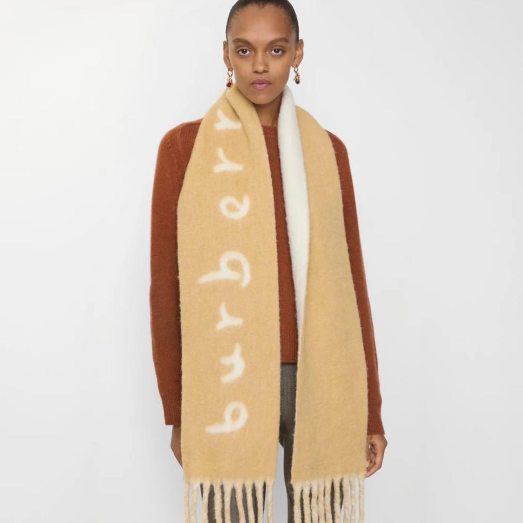【BURBERRY】 リバーシブルロゴアルパカウールブレンドスカーフ