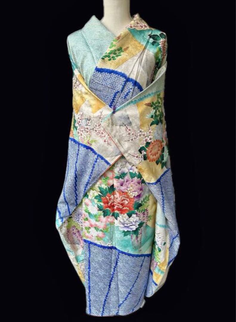 刺繍　絞り　金彩　振袖 水色　多色 　菊　牡丹　藤　四季の花々　花柄
