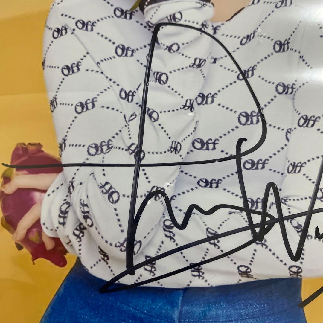 難ありTWICE ミナ　サイン　直筆　A4 写真
