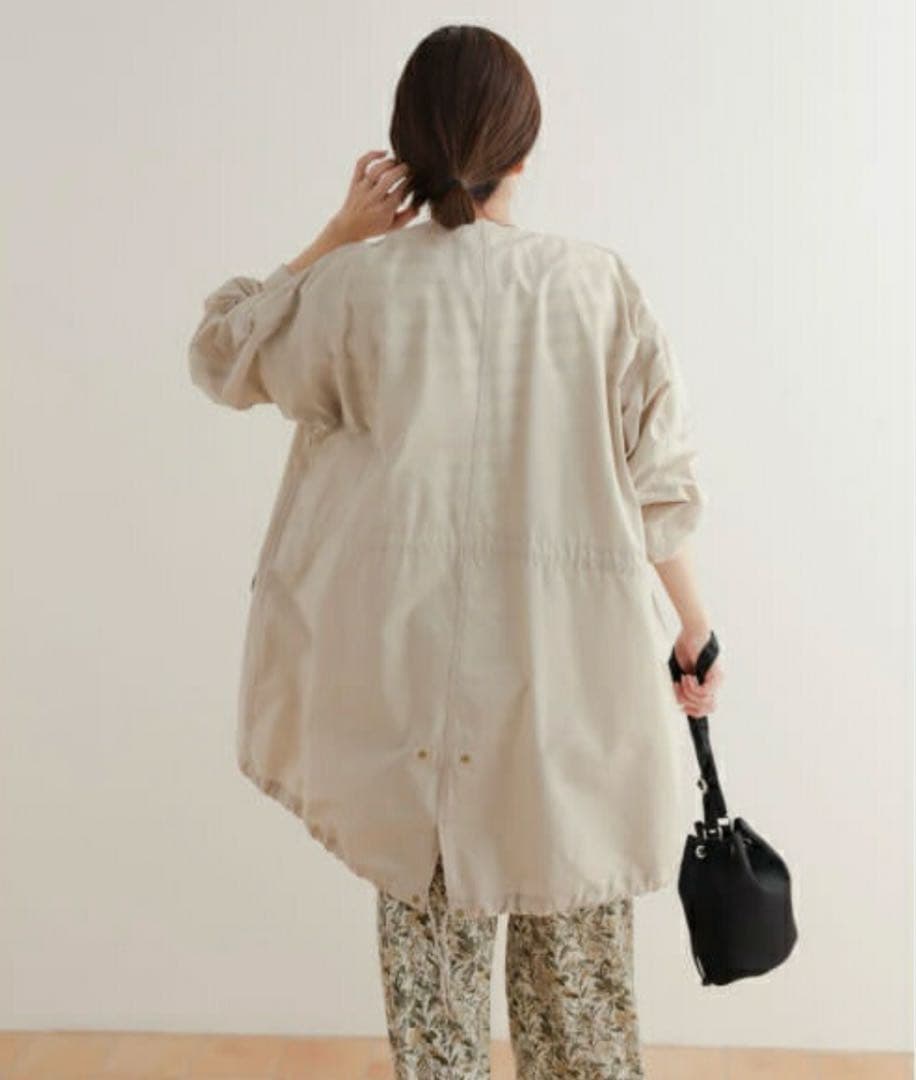 URBAN RESEARCH DOORS ノーカラーモッズコート ライトベージュ