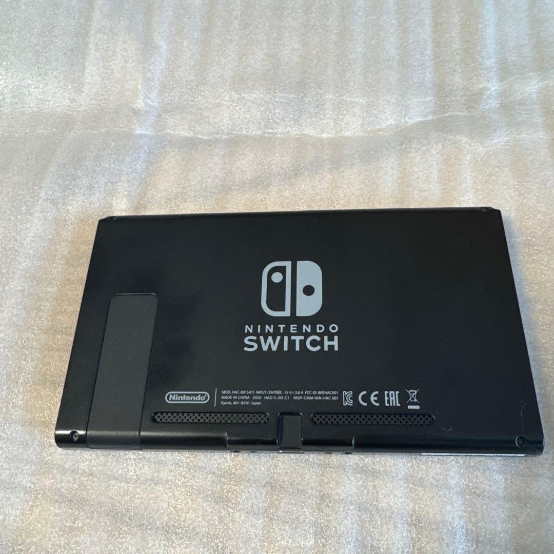Nintendo Switch 本体＋キャリングケース、マリオカート付き