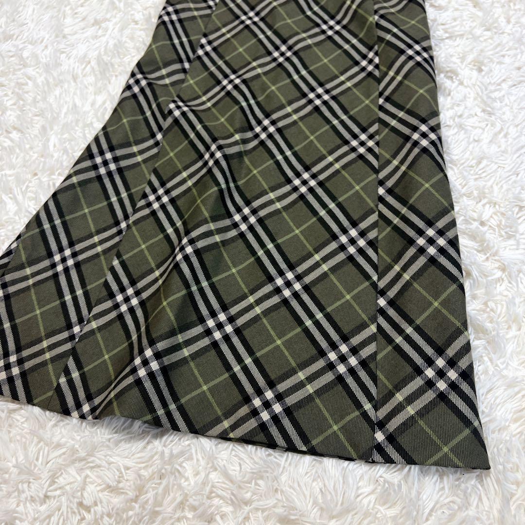 《極美品✨希少色》バーバリー ノースリーブワンピース ノバチェック カーキ 緑