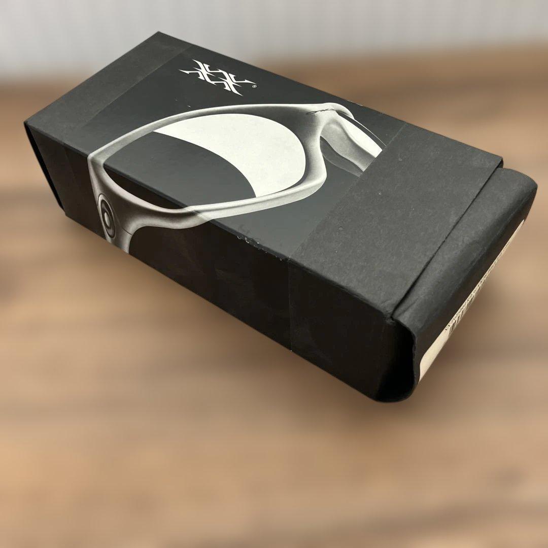 OAKLEY サングラス　箱・ケース付き　フレームカラーブラウン