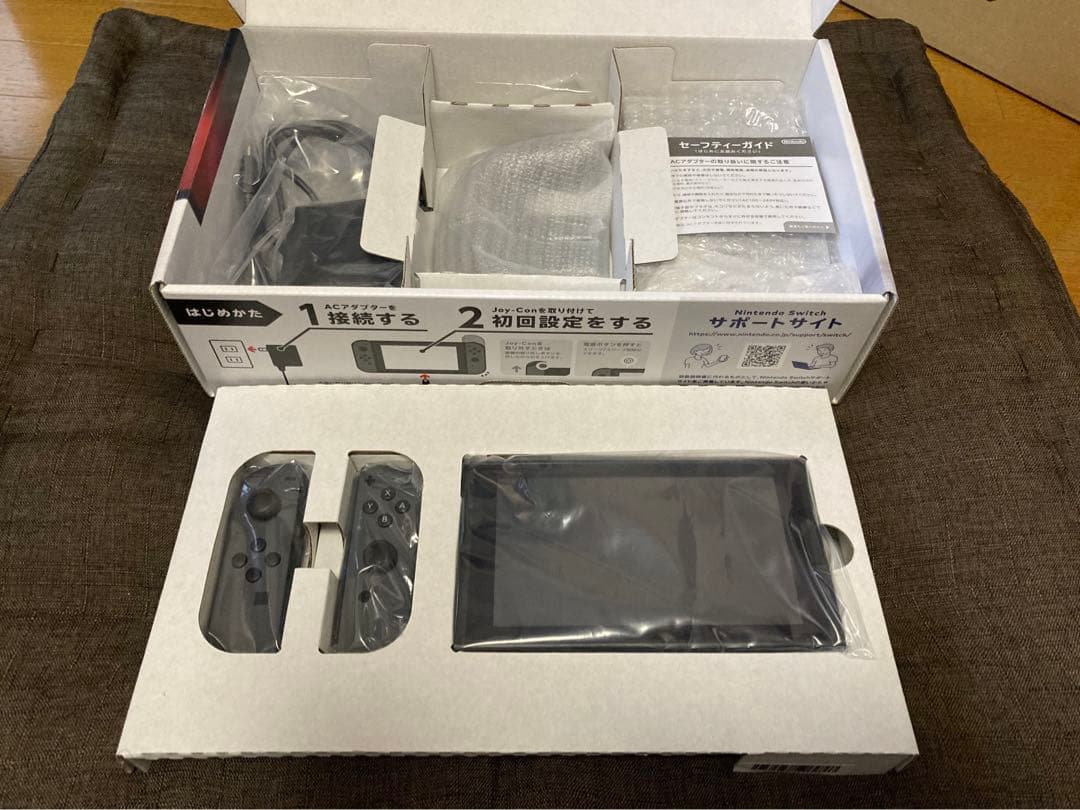 Nintendo Switch 本体 + Proコン+ LANアダプター+ポーチ