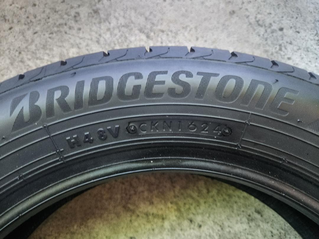 送料込☆2024年製 ブリヂストンタイヤ 155/65R14日本製☆2本