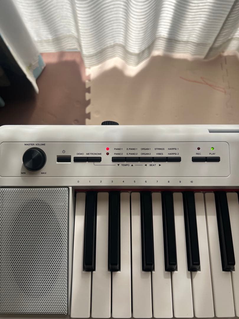 専用YAMAHA piaggero NP-12 ホワイト61鍵盤電子キーボード