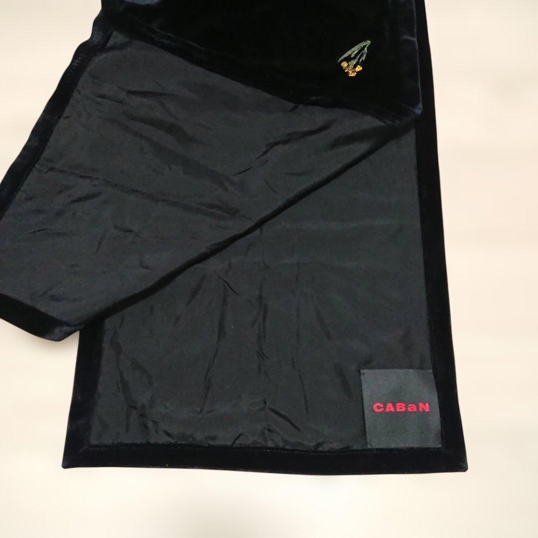 A 美品 CABaNソフトべロア エンブロイダリー ストール 黒 ボタニカル