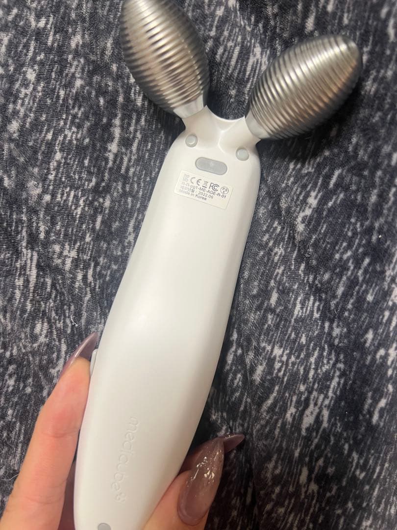 最終値下げ★メディキューブ美顔器2点セット【EMSショット，ダーマエアショット】