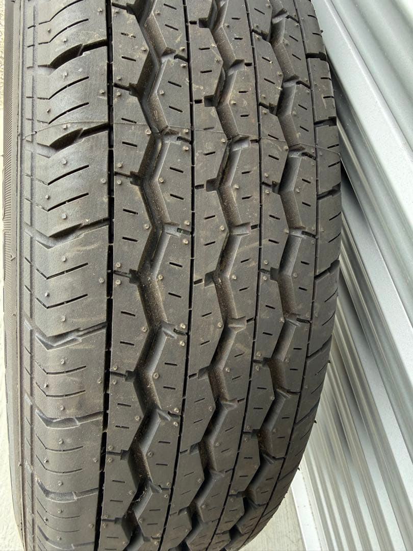 BRIDGESTONE 195/80R15 純正 タイヤ 4本セット 新車外し
