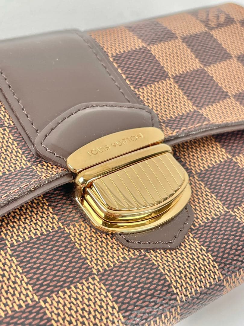 LOUIS VUITTON(ルイヴィトン) ポルトフォイユシスティナ