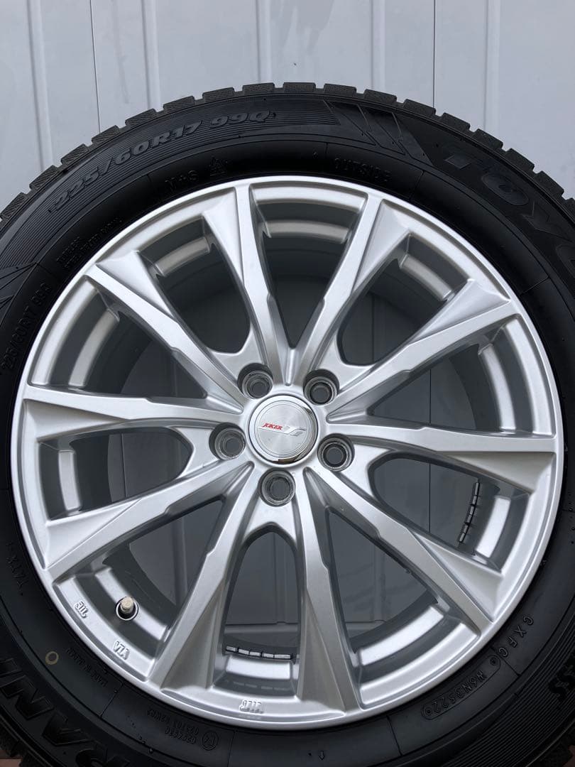 225/60R17 スタッドレス2022年35・36週製造4 本ホイールセット