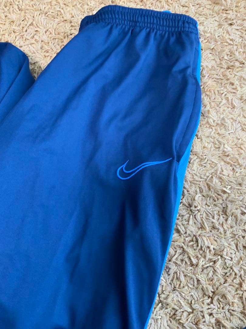 Nike ジャージ上下セット ネイビー　セットアップ　ML上下サイズ違い