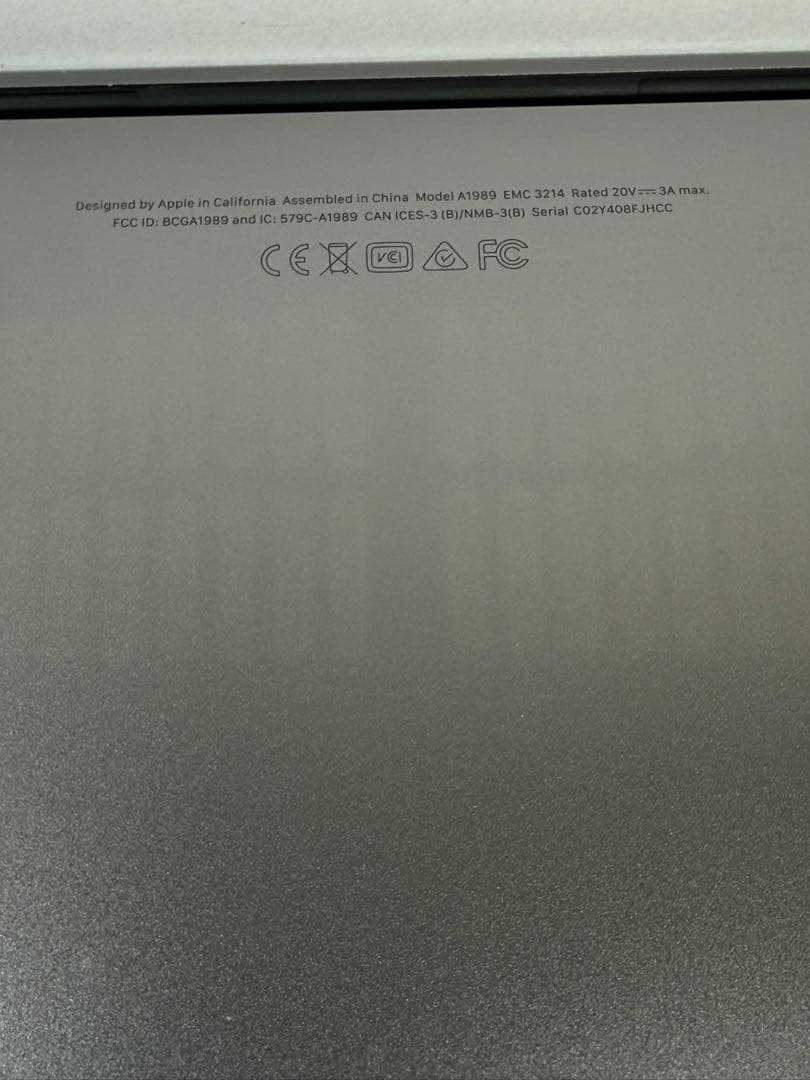 MacBook本体 Apple MacBook Pro 13 2018 i7/16GB/1TB