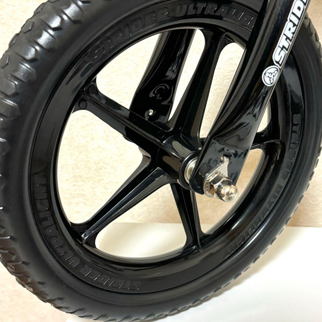 美品✨ ストライダー スポーツ 12インチ キックバイク ブラック プロテクター
