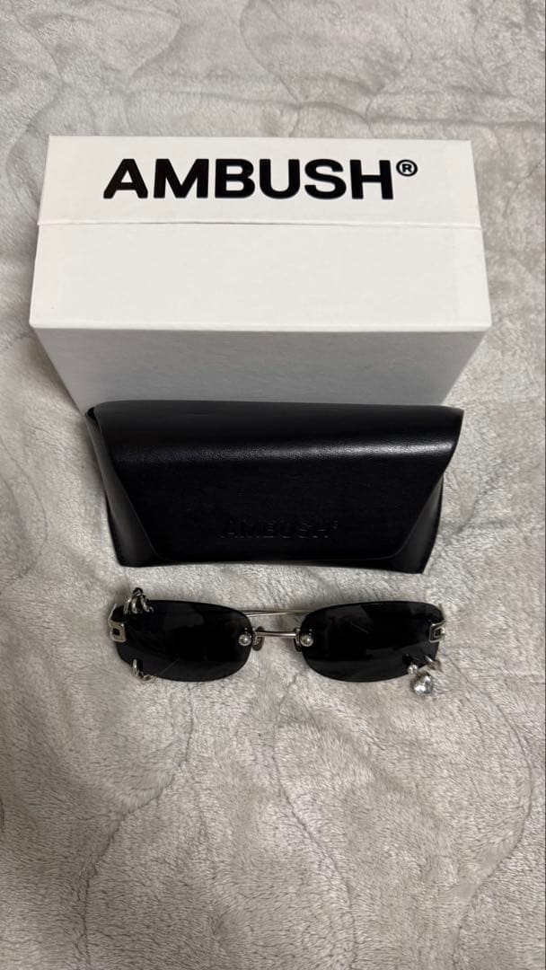AMBUSH ピアスサングラス ブラック 完売品！！