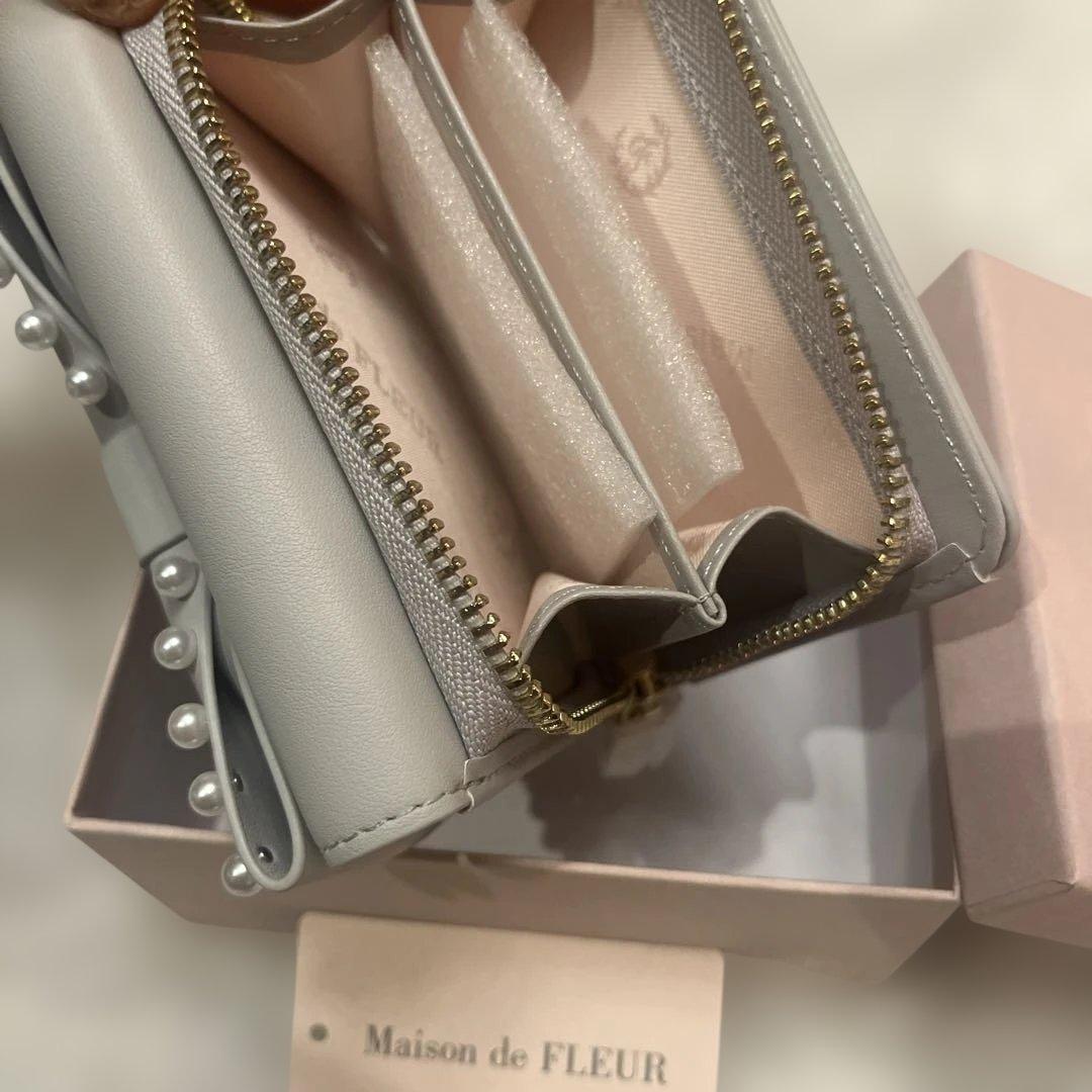 ♡新春♡ Maison de FLEUR リボンパール ３つ折り財布