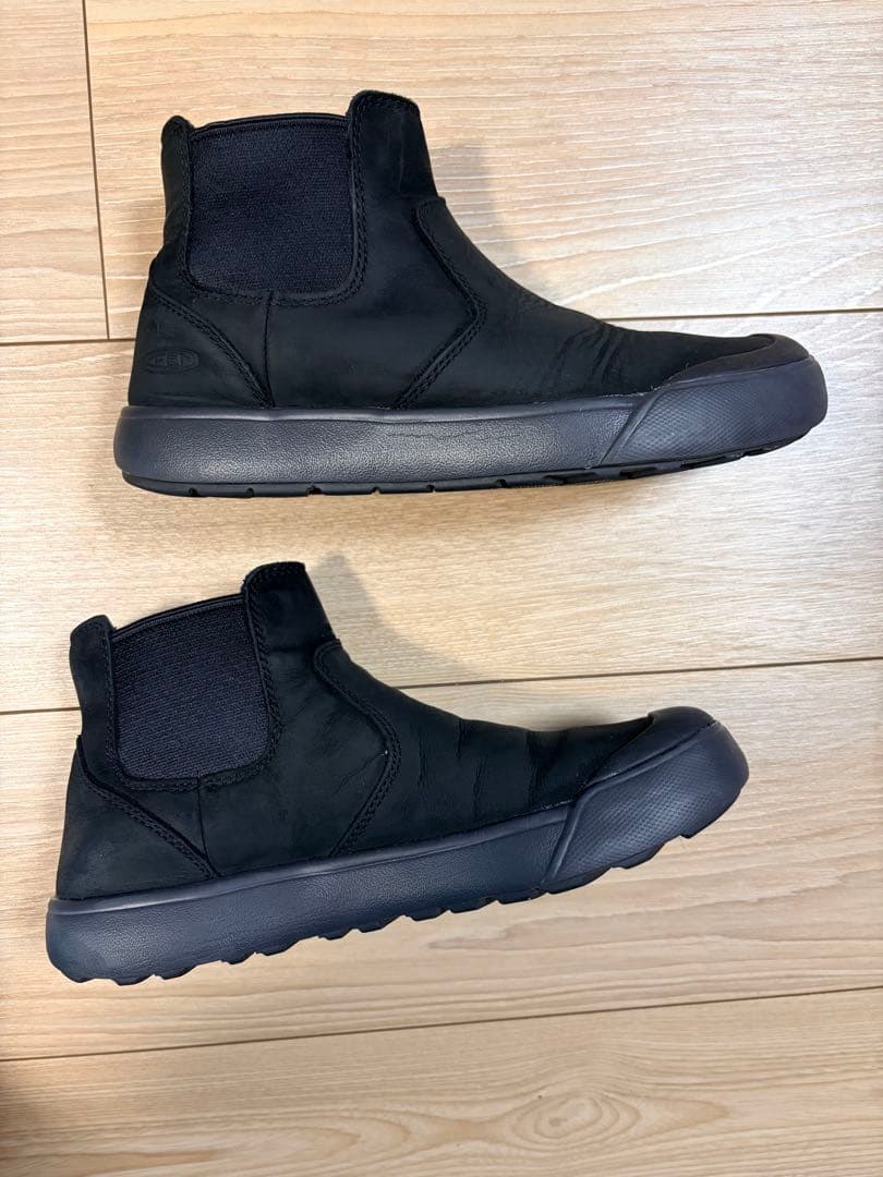 KEEN サイドゴアブーツ　エレナチェルシー　23.5cm