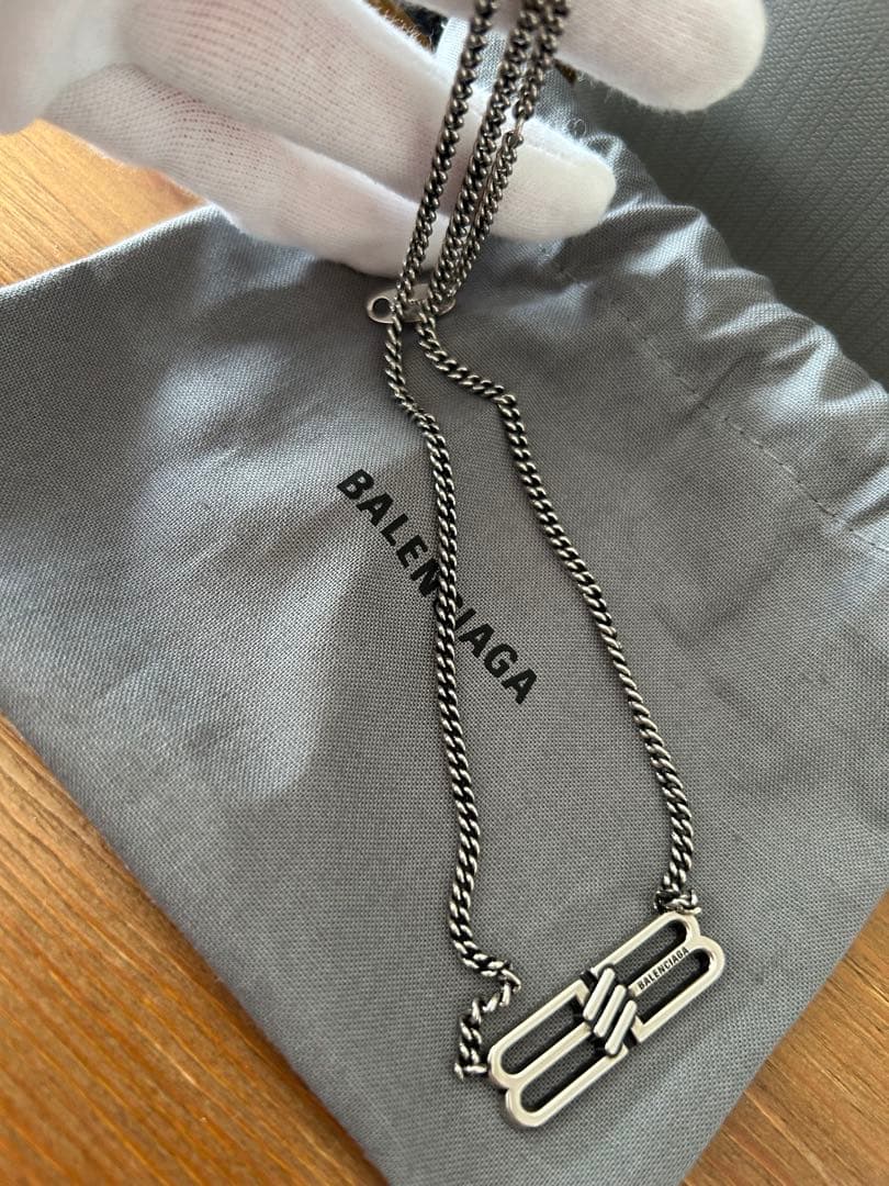 あ*様 BALENCIAGA シルバー チェーンネックレス BBアイコン