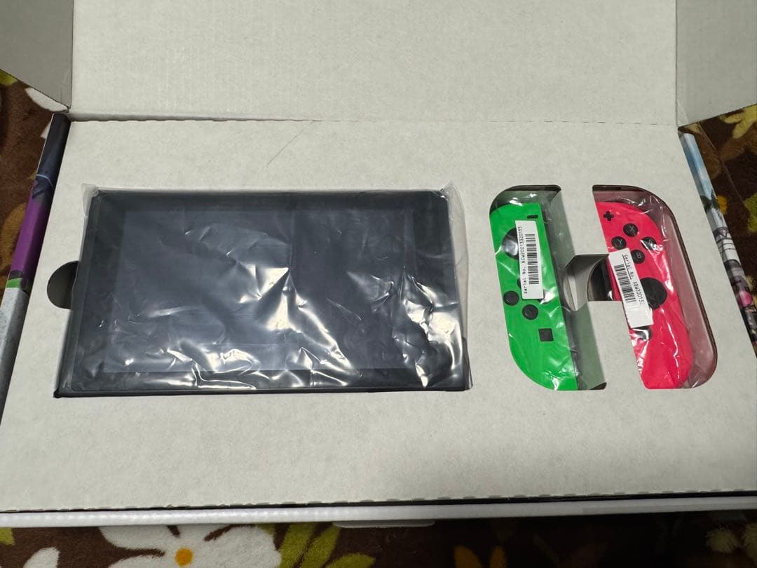 任天堂スイッチ　本体　スプラトゥーン2セット　スプラカラー　Splatoon