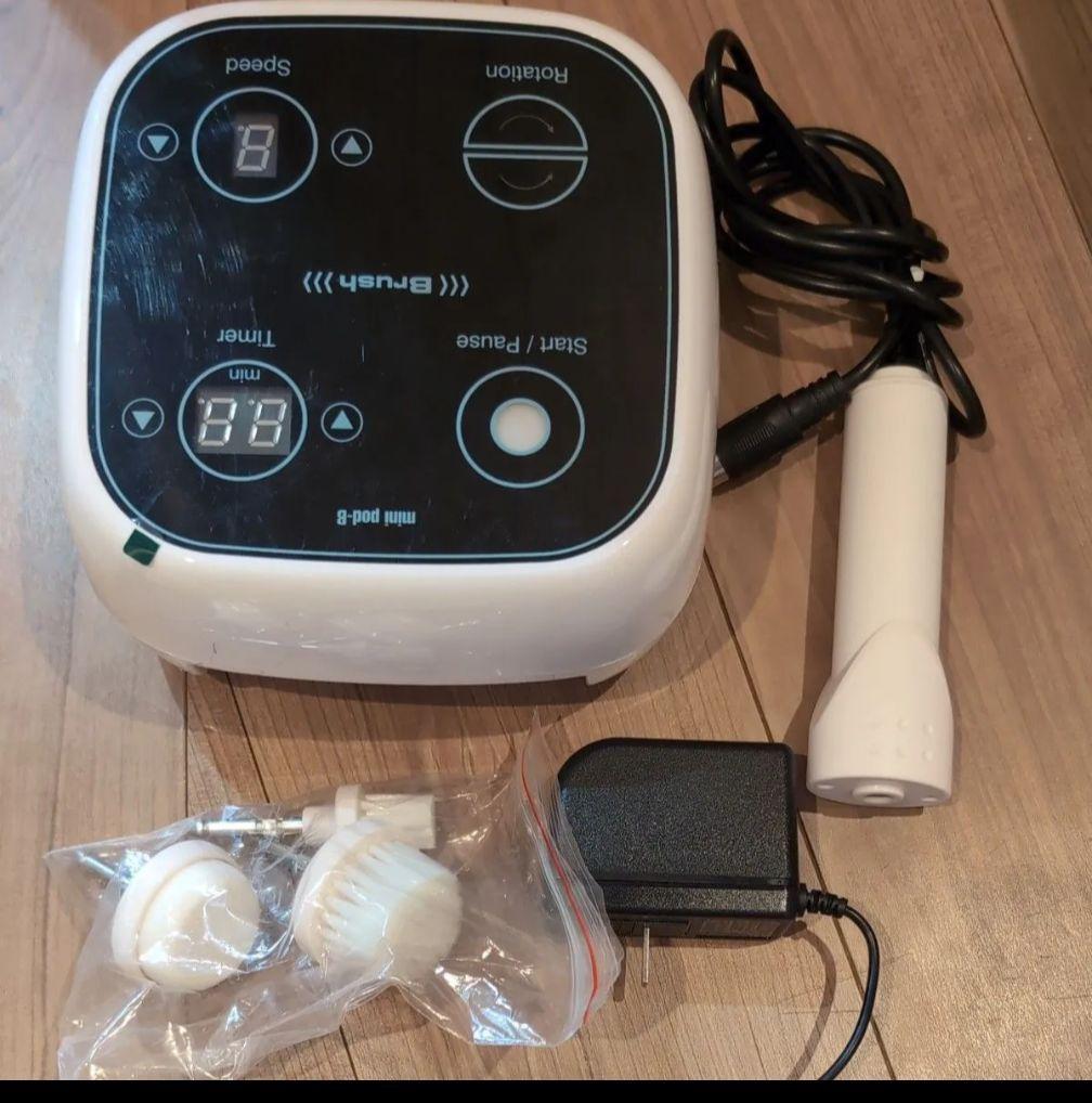 業務用　ハイドロスプラッシュと業務用ブラシ美顔器 mini pod-B