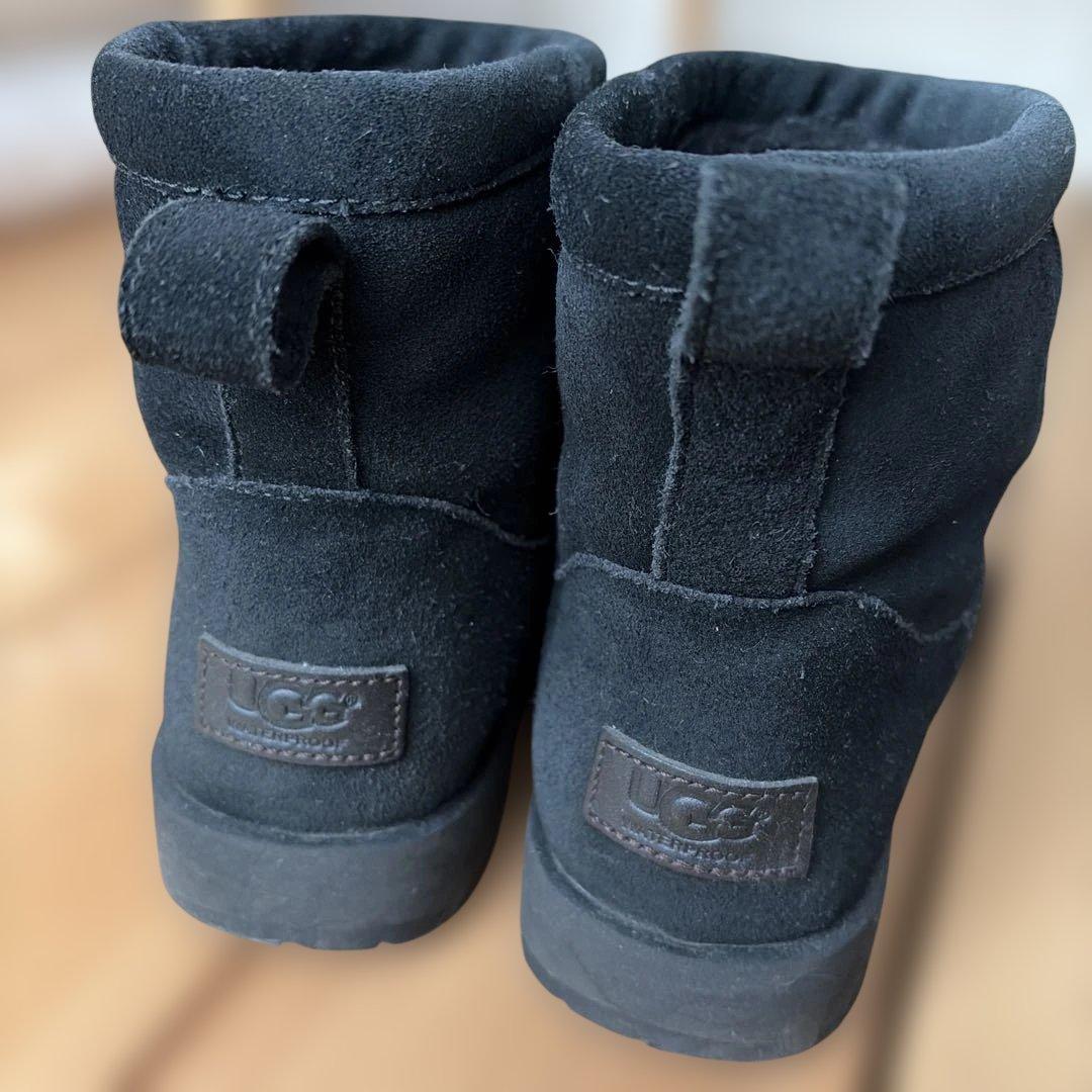 UGG ブラック ムートンブーツ ミニ丈
