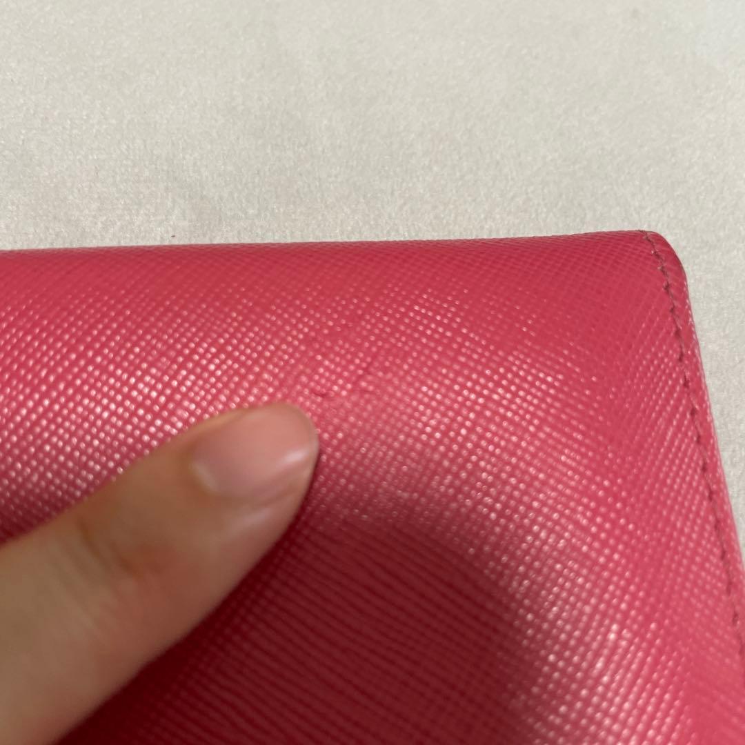 PRADA ピンク レザー 名刺入れ