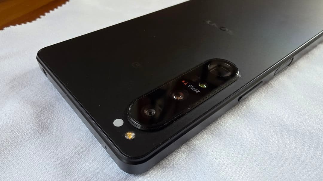 SONYxpelia1IV 　SOG06 スマートフォン Android 14