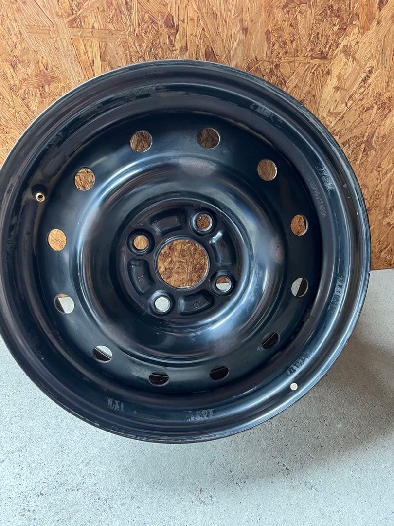 T*☆様 トヨタ純正スチールホイール　14インチ5J ＋35〜45mm PCD1