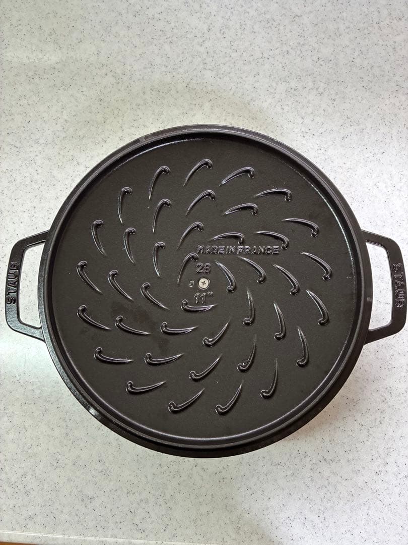 STAUB 鍋 28cm 黒
