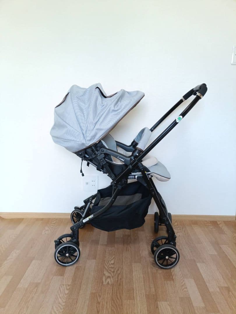 Combi　ベビーカー　メチャカルハンディオート4キャス エッグショック　新生児