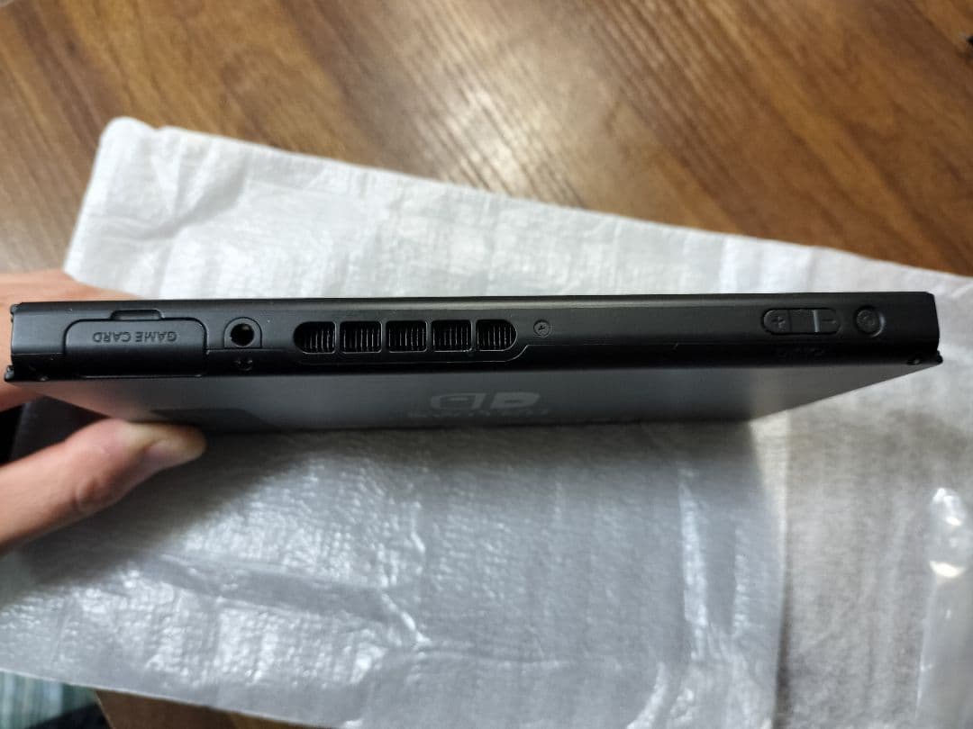 超美品 Nintendo Switch 本体+ゲームパッド(コントローラ未使用)