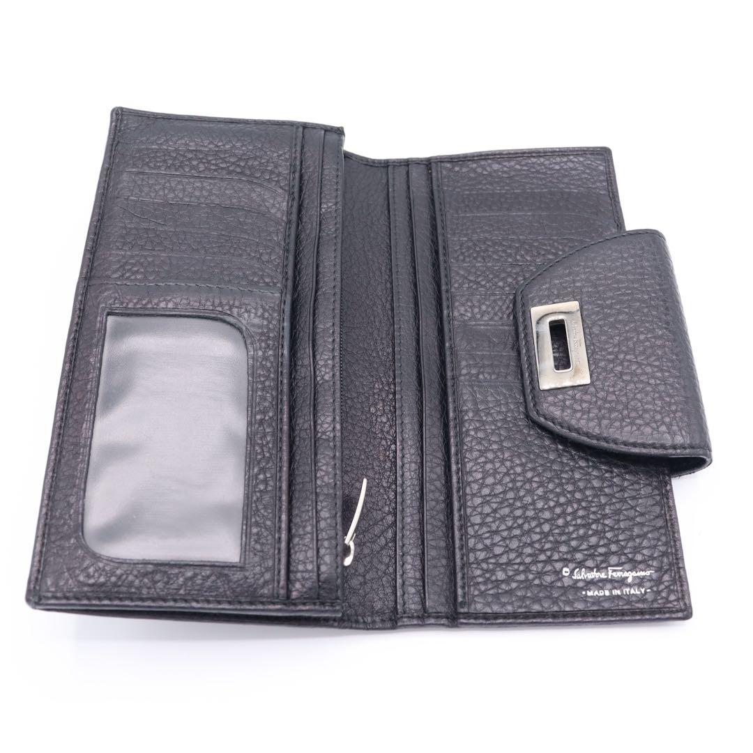Salvatore Ferragamo フェラガモ　二つ折り財布　長財布　黒