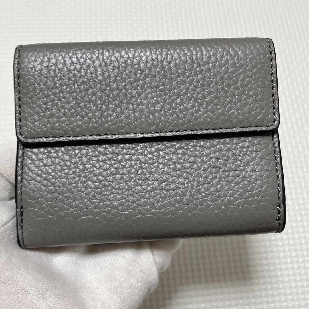 Honey.B未使用FURLAフルラ　レザー三つ折り財布グレー　ダフネ