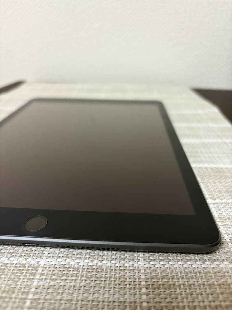 iPad 第9世代 64GB WiFi＋Cellularモデル