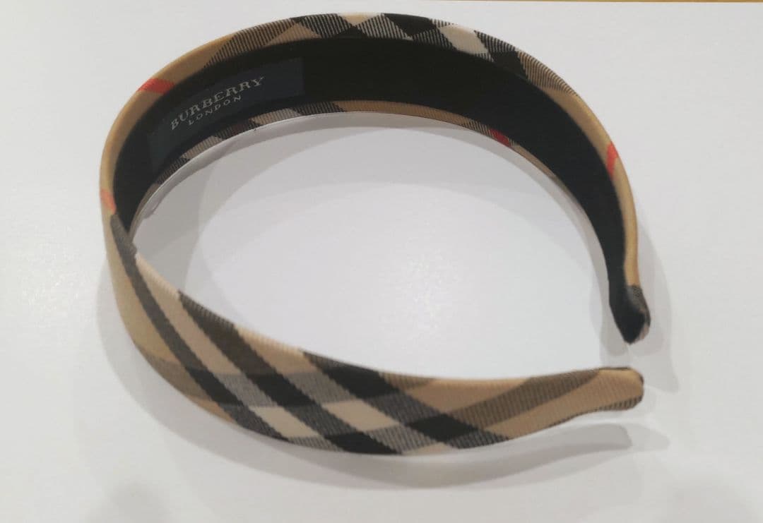 Burberry チェック柄 ヘアバンド