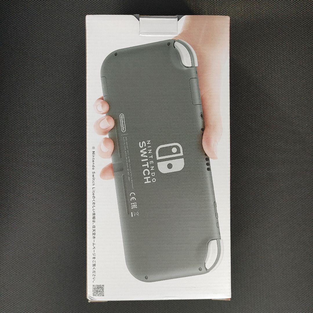 任天堂　Switch　ライト新品未使用